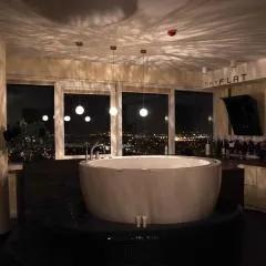 sky FLAT jacuzzi 27 FLOOR
