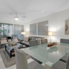 1st Floor Condo w Beautiful Resort Grounds! Heated Pools Hot Tub Tennis Courts