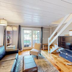 Maushop Village Beach Getaway