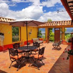 Casa Finca El Mirador frente a la laguna de Fúquene