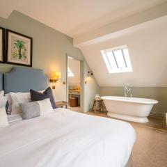 The Bottle & Glass Inn - Book All 3 Rooms