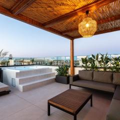 Lux Apt - Private Rooftop - Private Hot tub - 100m from beach
