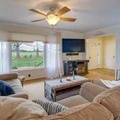 Deck and Pasture Views! Bealeton Farmhouse Escape