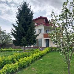 Big garden and sea view villa