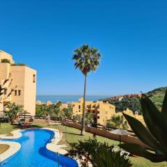 Superb 2-bed apartment in Duquesa