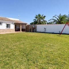 2 Bedroom Awesome Home In Chiclana De La Fronter
