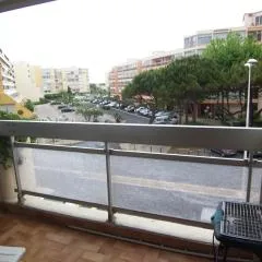 Coquet studio cabine pour 5 pers, port de plaisance, plage à 250m, TV, lave-linge, parking - FR-1-715-55