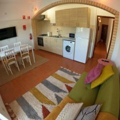 Algarve, renovated T1 apartment in S Bras de Alportel