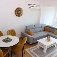 Apartment Cecovic - Mellain