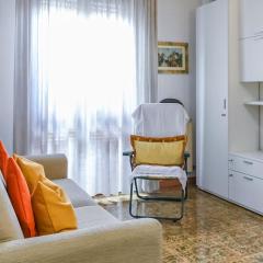 Viareggio Cozy Apt With Balcony near the Station!