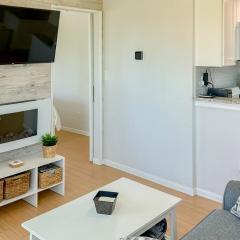 Renovated dog-friendly condo with ocean views, pool, & beach access