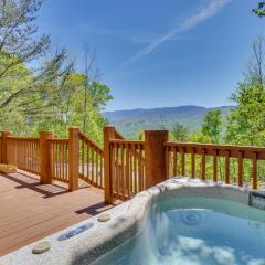 11 Mi to GSMNP Cabin with Hot Tub and Mtn Views