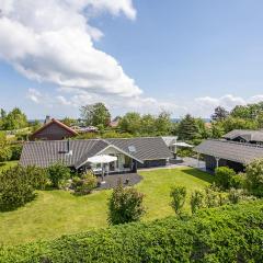 Stunning Home In Odder With 3 Bedrooms, Sauna And Wifi