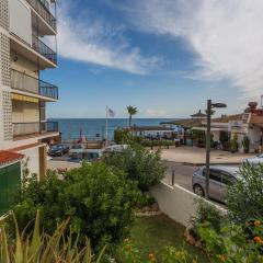 Beachfront Calahonda apartment