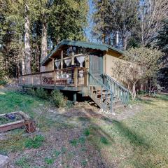 Cozy Cedar Cabin