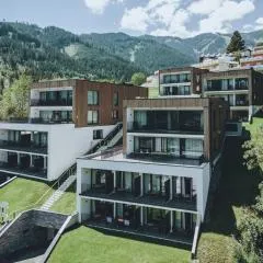 Nikolaus by AvenidA Panoramic Wellness Suites