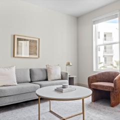 Fremont 1BR w Roof Pool Spa nr TJ WF SFO-983