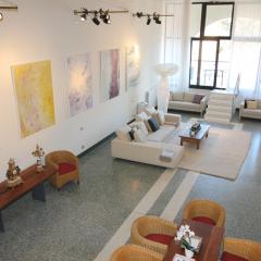 Giudecca Luxury Gallery