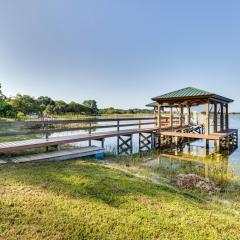 Lakefront Tavares Cabin with Deck, Patio and Dock!