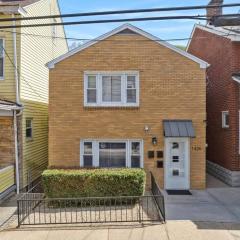 Stylish and Modern 2Bdr Apartment in Millvale/Lawrenceville