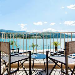 A & B Minimal Suite ΙΙ with Sea View in Argostoli