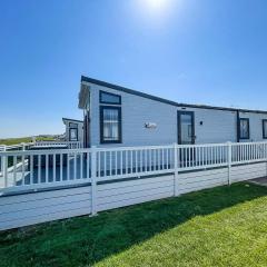 Beautiful Lodge With Full Sea Views At Broadland Sands In Suffolk Ref 20235bs