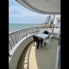 2 Bedroom Beachfront Apartment 2P1-Al With Pool And WIFI