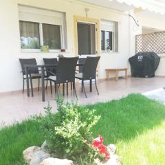 Cozy House in Kallithea with Garden