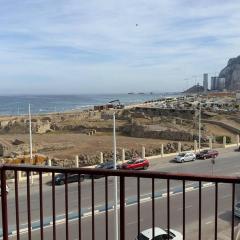 Primera línea de playa y Gibraltar a 5 minutos