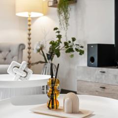 Spacious 2 Bed 2 Bath Apartment at South Brisbane