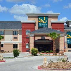 Quality Inn & Suites Kenedy - Karnes City