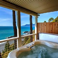 Amazing Oceanview, Oceanfront! Hot Tub! Shelter Cove, CA