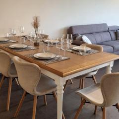 Sans Souci Superior - Ruim, lichtrijk appartement met privé parking