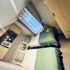 "Black Pearl "- 2 Bed, 6 Berth Caravan