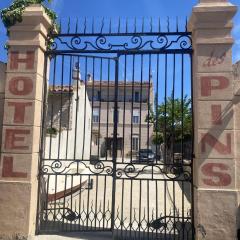 Appart'Hôtel Sous Les Pins