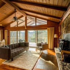 Modern Expansive Catskills 4-Bed Retreat 105 acres, 2 hours from NYC