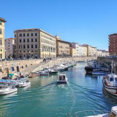 Cozy Apartment In Livorno With Kitchenette