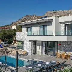 A wonderfull poolside villa in Solin