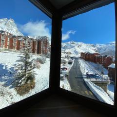 HelloChalet - White Dream apartment - ski-to-door access, 200mt from Plateau Rosa - Zermatt cablecar