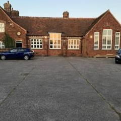 9 Bedroom School House and Halls