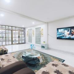 4BR Villa, 6min to Lee Garden, 22 PAX - Paradise Found
