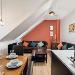 Remodelled Luxury 3 Bed Apartment
