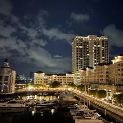 2Beds Seaview Straits Quay comes with Carpark and Hothub