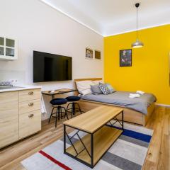 Stylish yellow suite in the heart of Budapest