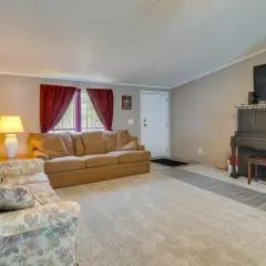 Tennessee Vacation Rental about 2 Mi to Windrock Park!