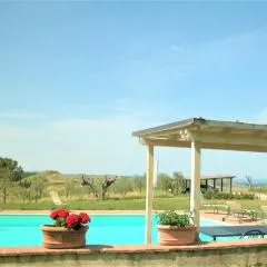 Apartment with shared rooftop pool