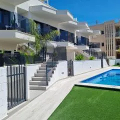 Luxe nieuwbouw appartement op 50m van de zee