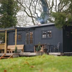 Shepherds Hut in countryside near Bath and Bristol