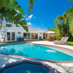 Bay Breeze House Waterfront home with pool