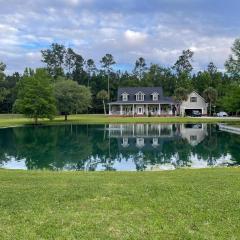 Country Villa pool hot tub game room pond